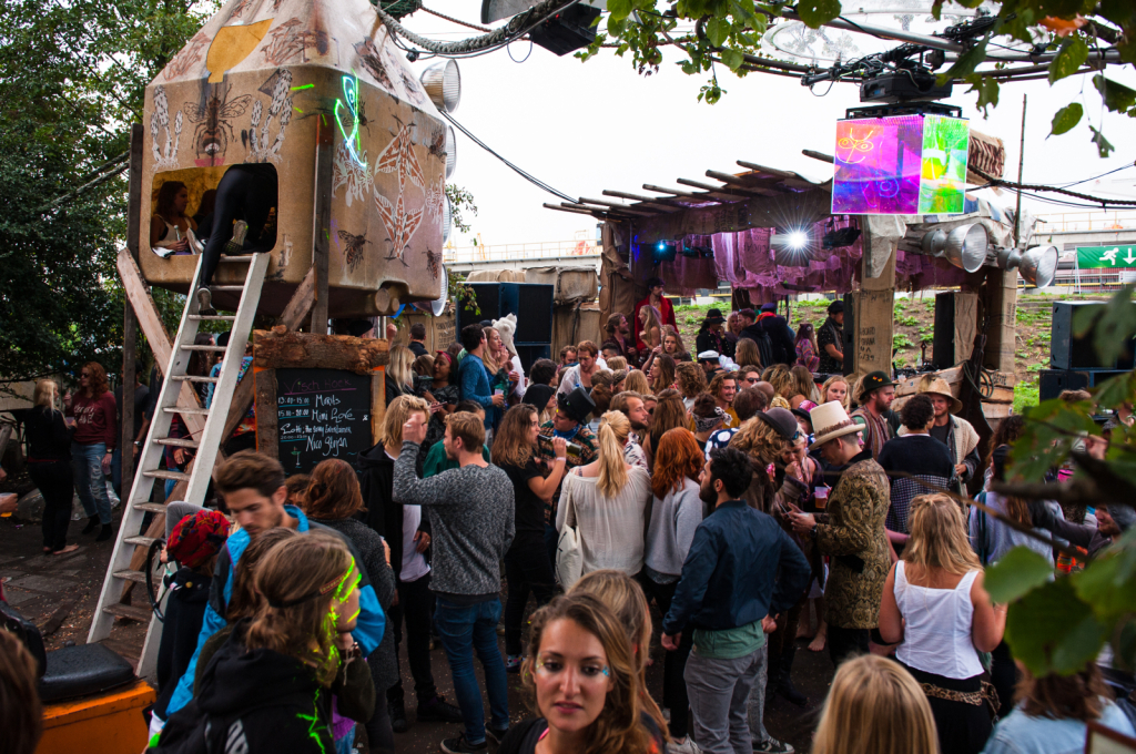 shoeless-festival-ruigoord-2015DSC-4534-foto-chris-erlbeck.jpg