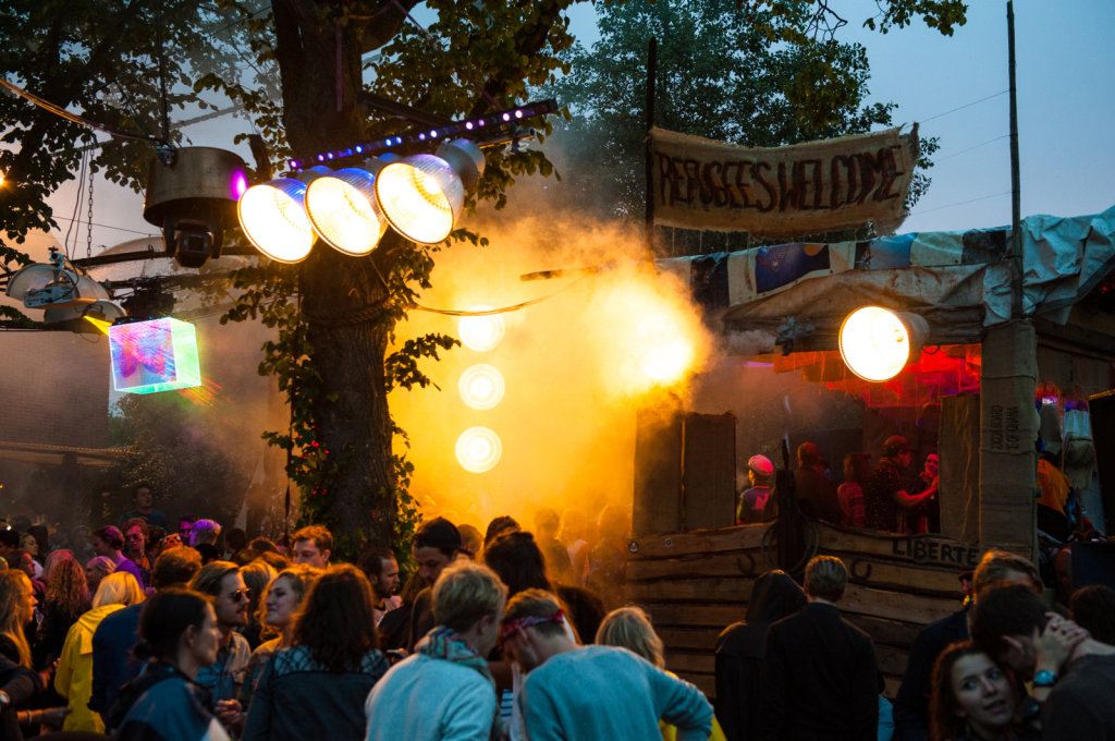 shoeless-festival-ruigoord-2015DSC-4642-foto-chris-erlbeck.jpg